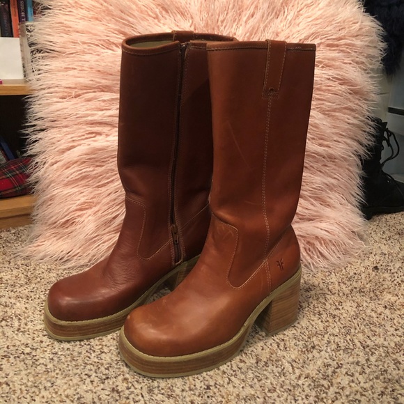 Frye Shoes - Vintage Frye “Dorian” Platform Boots!